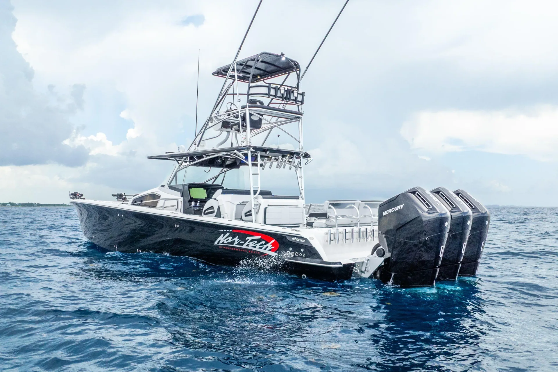 2024 Nor-Tech 452 Super Fish — photo 2